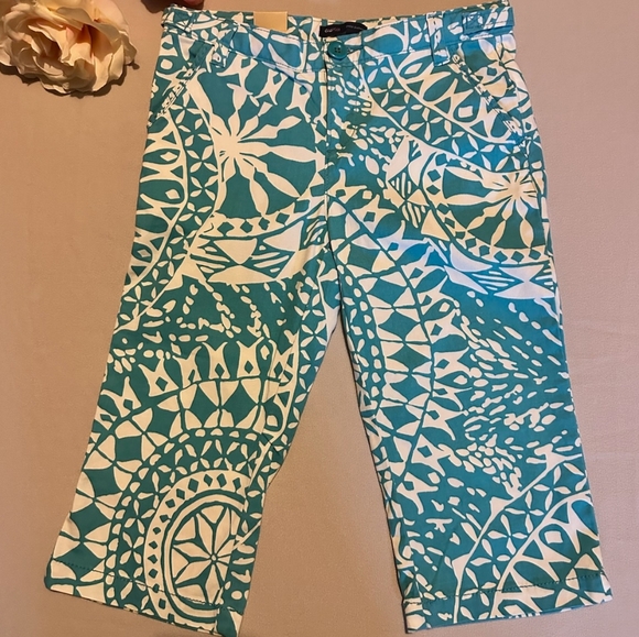 NWT GAP OVER THE KNEE KIDS CAPRI - Picture 5 of 6